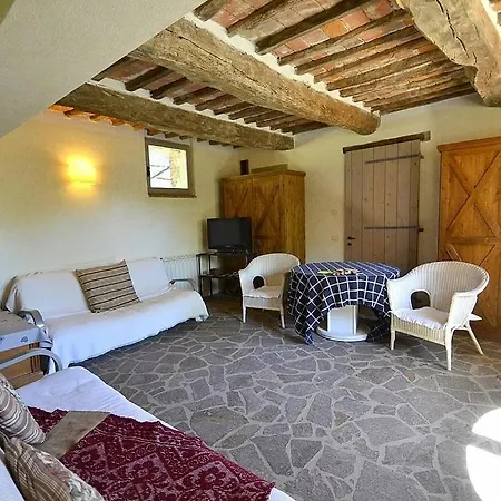 Sleeps 4 Pool Wifi Apartment *