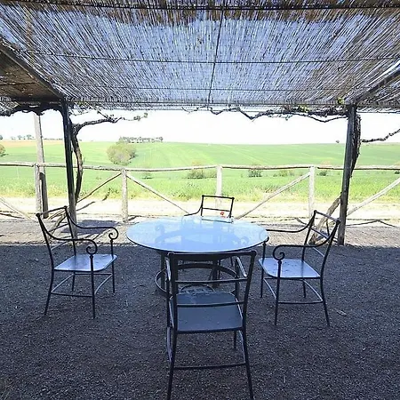 Sleeps 4 Pool Wifi