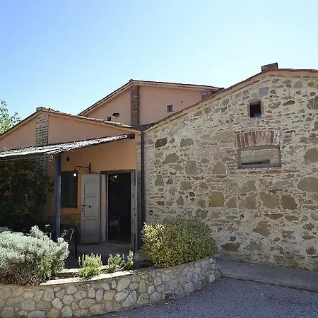 Sleeps 4 Pool Wifi Apartment *